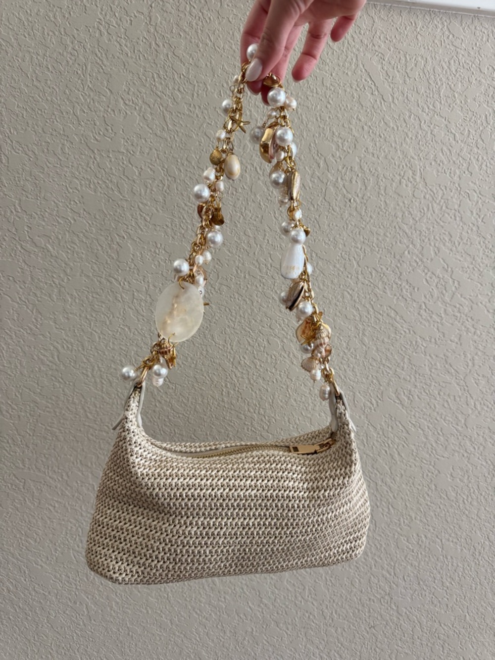 Seashell Purse - Picture 2 of 10